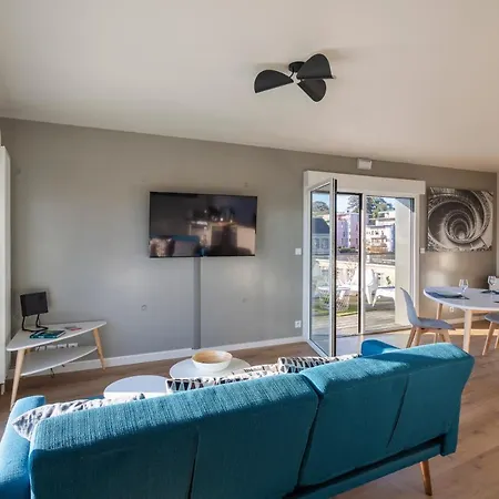 Eastwood Rooftop By Cocoonr Apartment